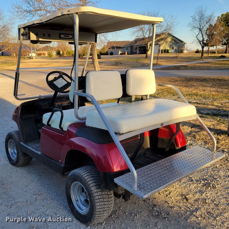 image for item LY9804 Yamaha  golf cart