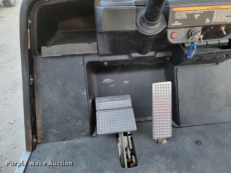 image for item LY9804 Yamaha  golf cart