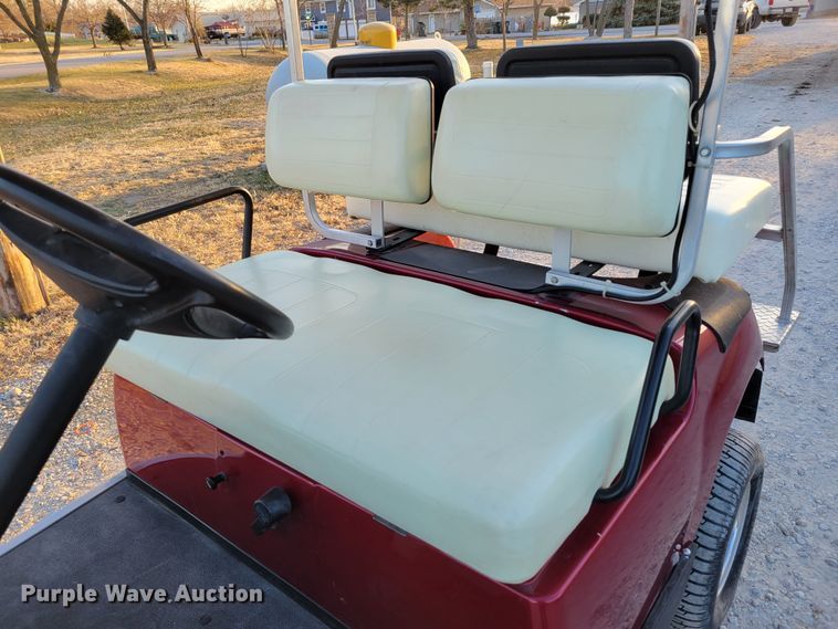 image for item LY9804 Yamaha  golf cart