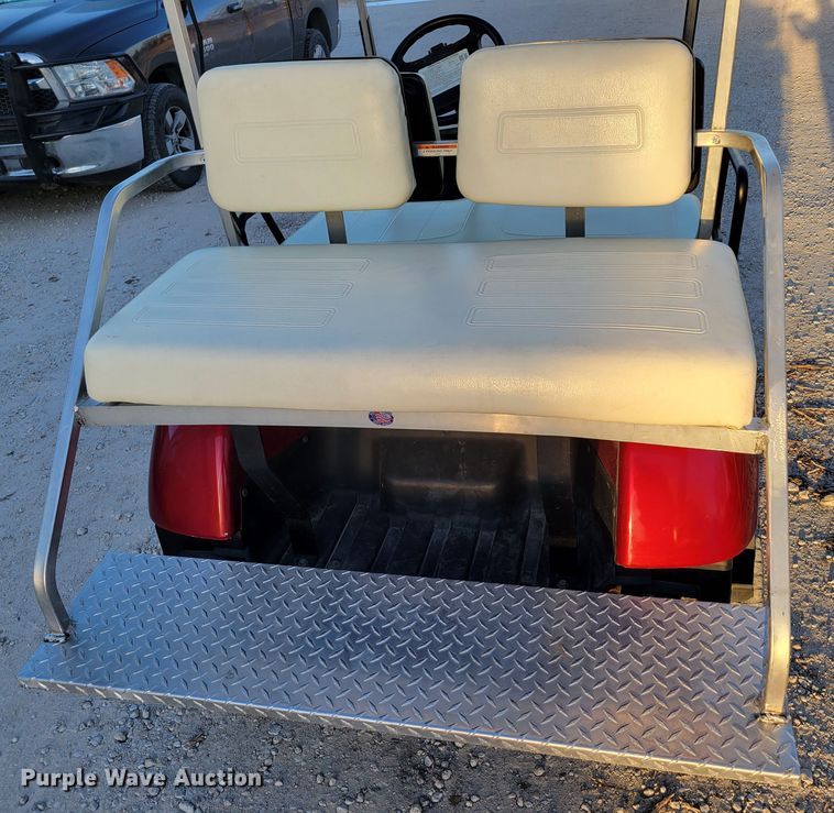 image for item LY9804 Yamaha  golf cart