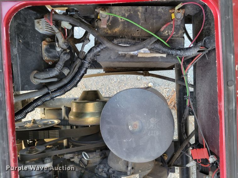 image for item LY9804 Yamaha  golf cart