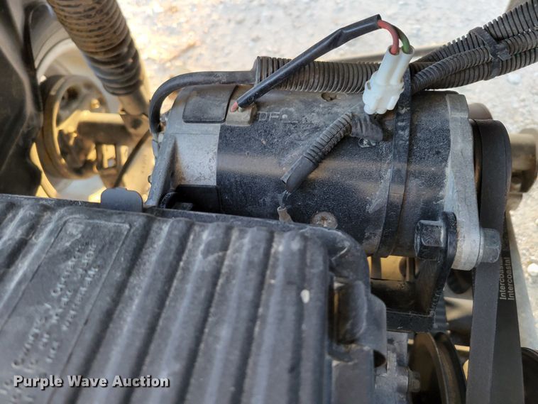 image for item LY9804 Yamaha  golf cart