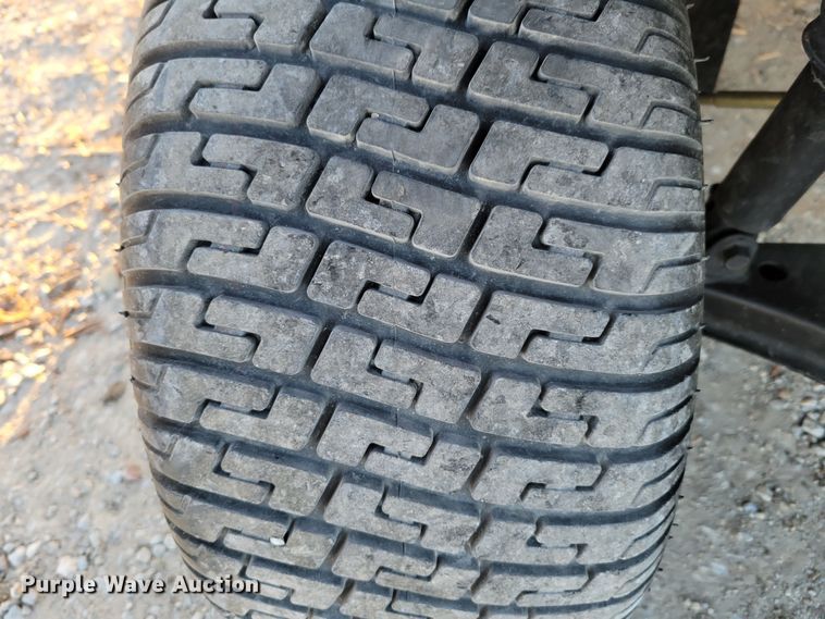 image for item LY9804 Yamaha  golf cart