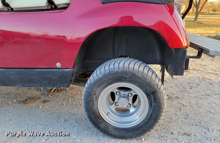 image for item LY9804 Yamaha  golf cart