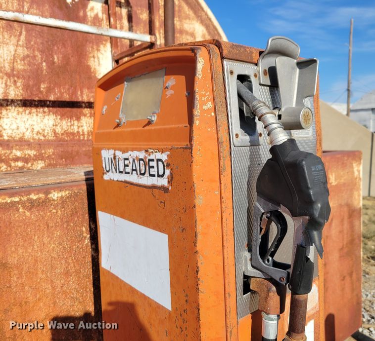 image for item LY9809 Underwriters Laboratories Inc.  fuel tank