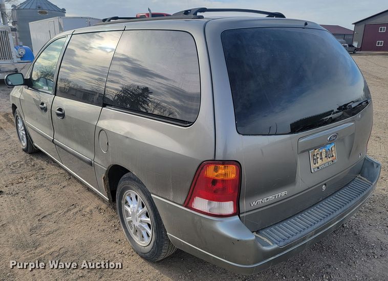image for item ME9603 2002 Ford Windstar LX  van