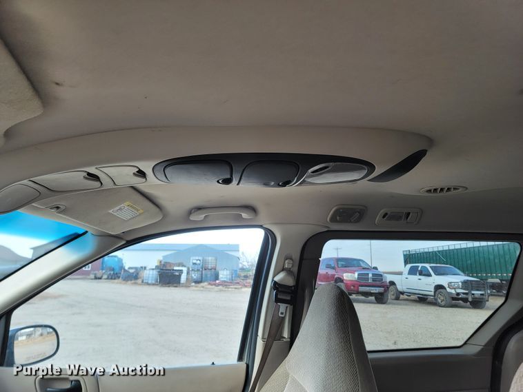 image for item ME9603 2002 Ford Windstar LX  van