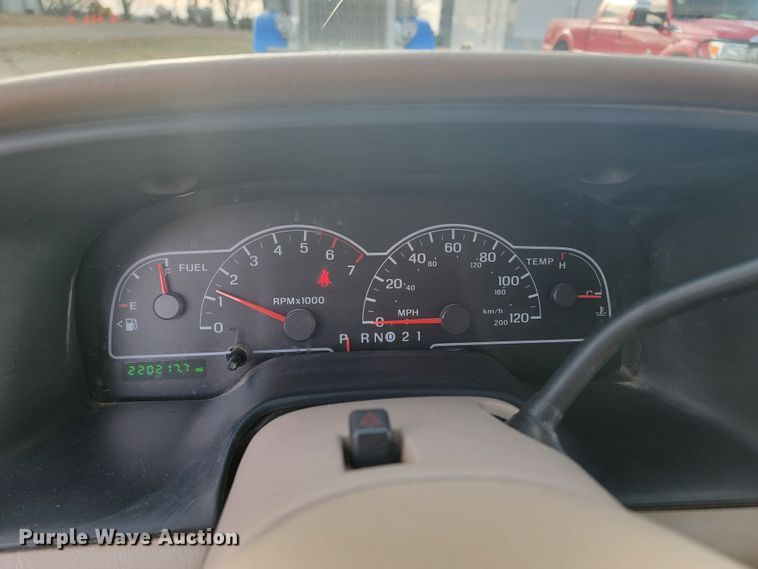 image for item ME9603 2002 Ford Windstar LX  van