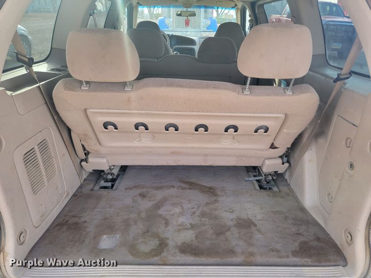 image for item ME9603 2002 Ford Windstar LX  van