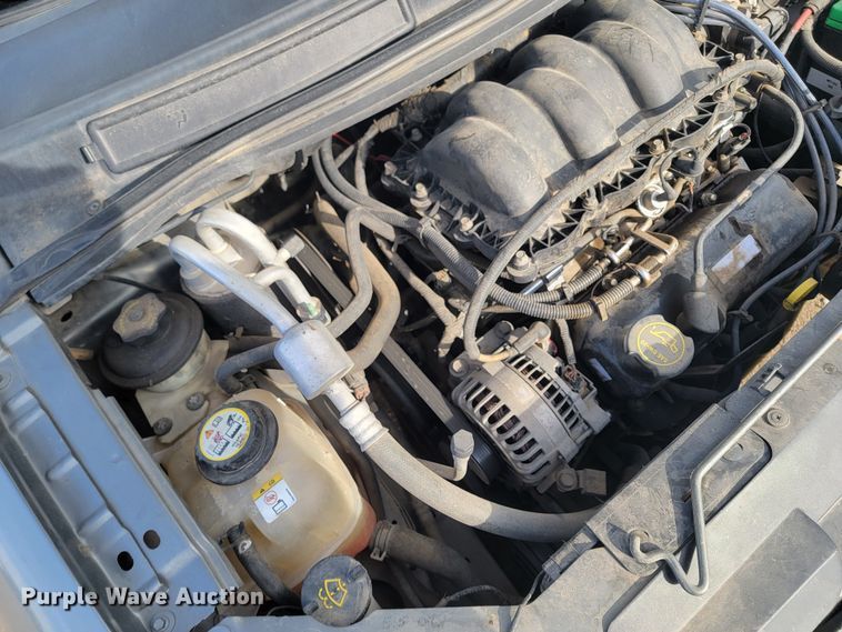 image for item ME9603 2002 Ford Windstar LX  van