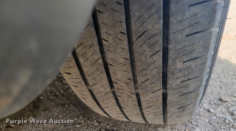 image for item ME9603 2002 Ford Windstar LX  van