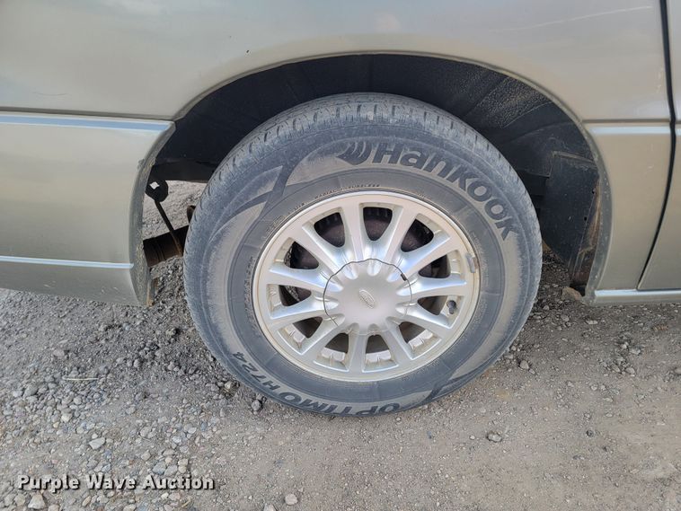 image for item ME9603 2002 Ford Windstar LX  van