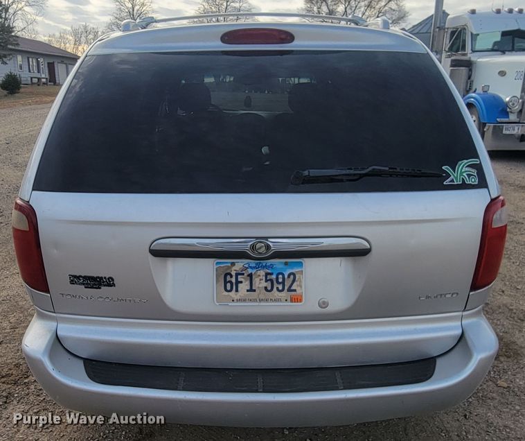 image for item ME9604 2004 Chrysler Town & Country Limited  van