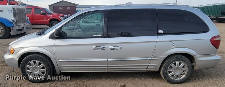 image for item ME9604 2004 Chrysler Town & Country Limited  van