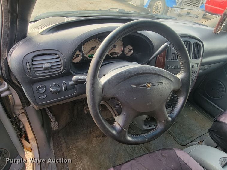 image for item ME9604 2004 Chrysler Town & Country Limited  van