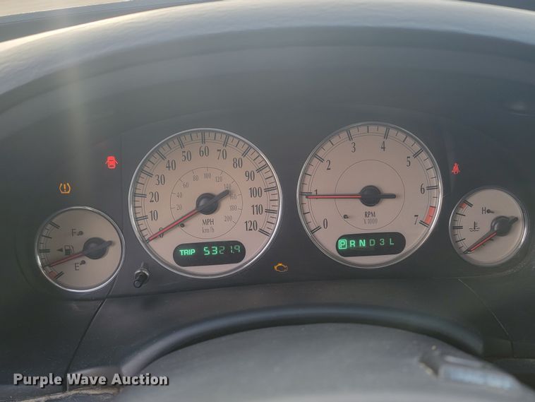 image for item ME9604 2004 Chrysler Town & Country Limited  van