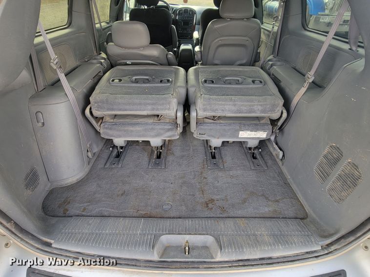 image for item ME9604 2004 Chrysler Town & Country Limited  van