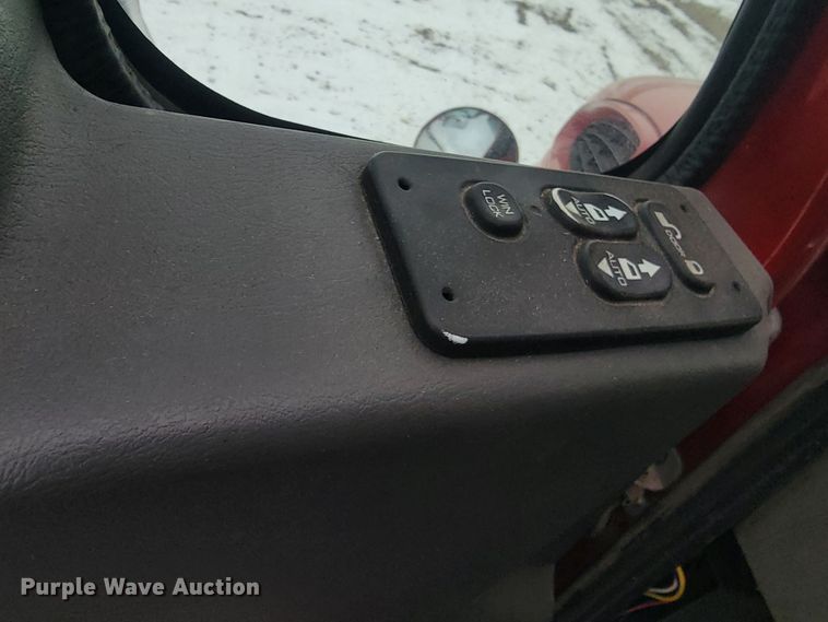 image for item ME9608 2010 International DuraStar 4300  truck cab and chassis