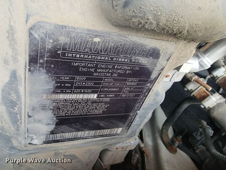 image for item ME9608 2010 International DuraStar 4300  truck cab and chassis