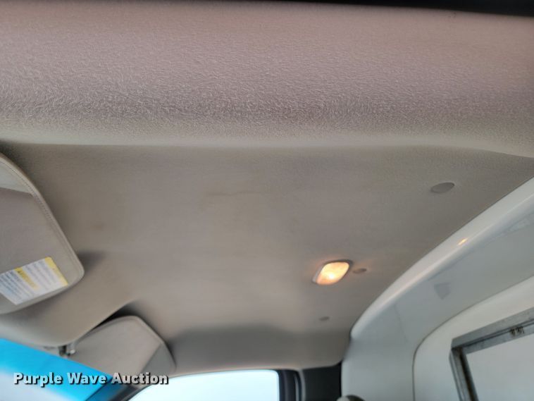 image for item ME9621 2009 Chevrolet Express 3500  box truck