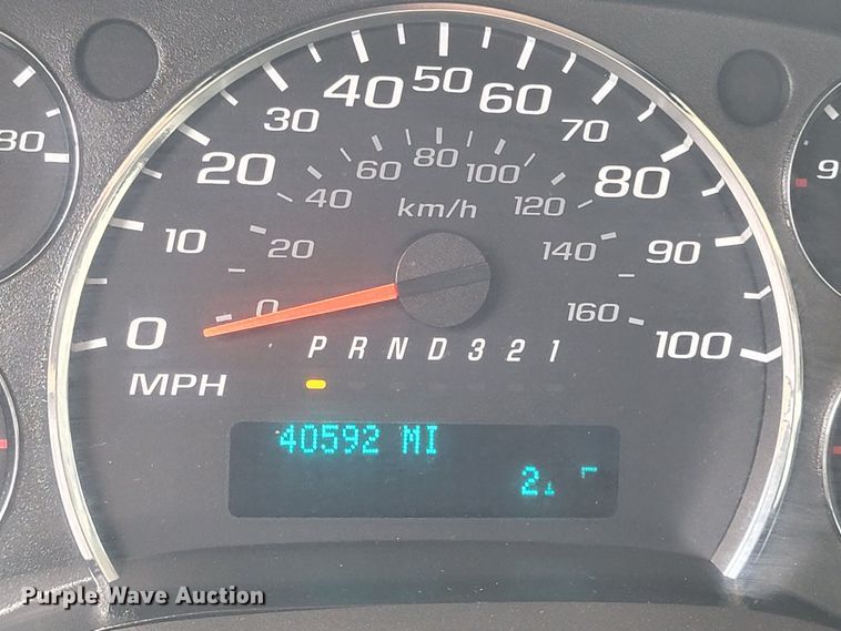 image for item ME9621 2009 Chevrolet Express 3500  box truck