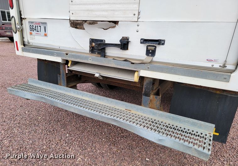 image for item ME9621 2009 Chevrolet Express 3500  box truck