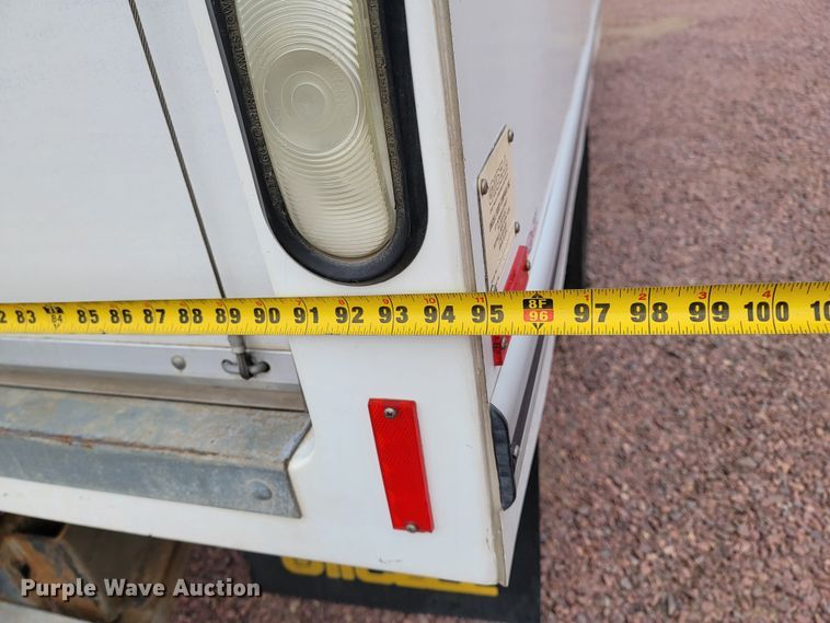 image for item ME9621 2009 Chevrolet Express 3500  box truck