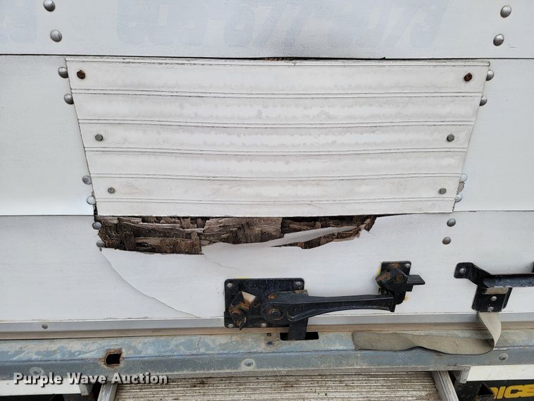 image for item ME9621 2009 Chevrolet Express 3500  box truck