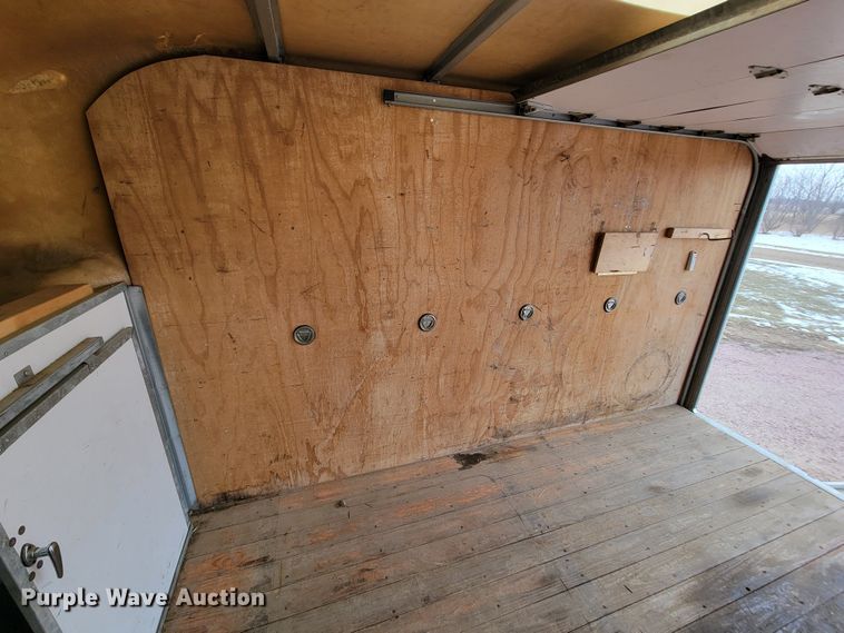 image for item ME9621 2009 Chevrolet Express 3500  box truck