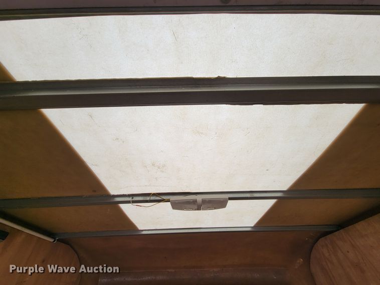 image for item ME9621 2009 Chevrolet Express 3500  box truck