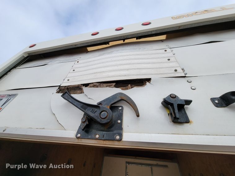 image for item ME9621 2009 Chevrolet Express 3500  box truck