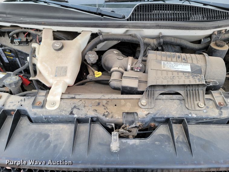 image for item ME9621 2009 Chevrolet Express 3500  box truck