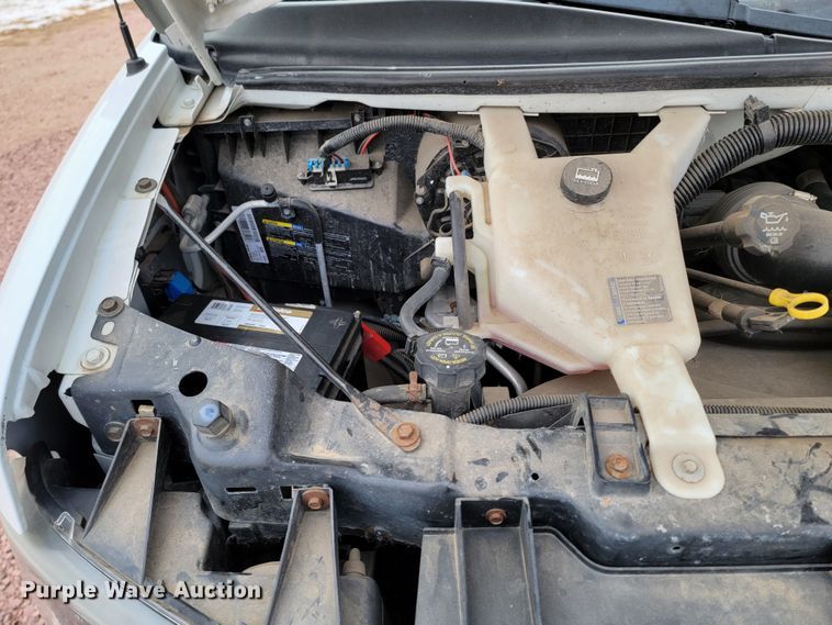 image for item ME9621 2009 Chevrolet Express 3500  box truck