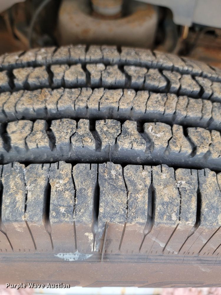 image for item ME9621 2009 Chevrolet Express 3500  box truck