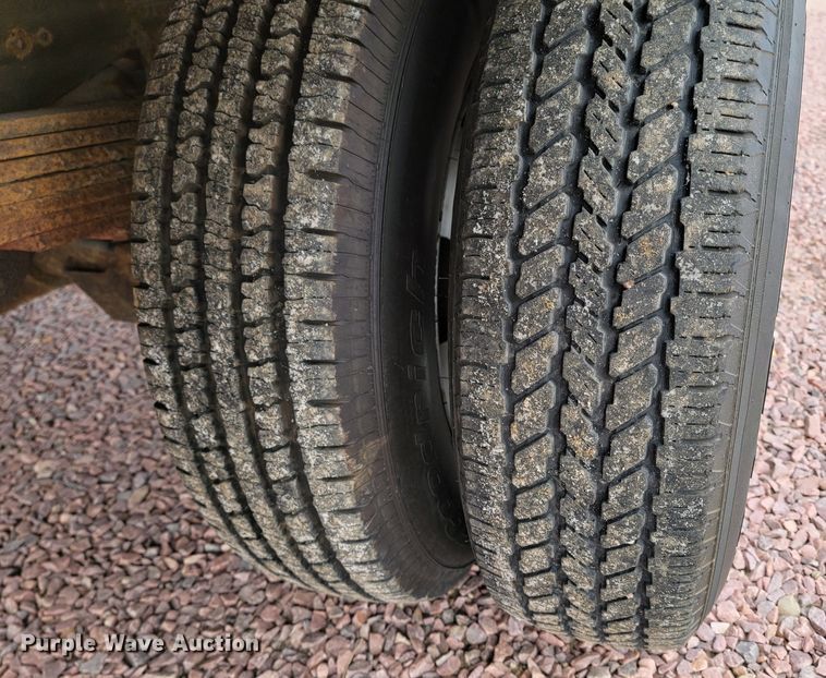 image for item ME9621 2009 Chevrolet Express 3500  box truck