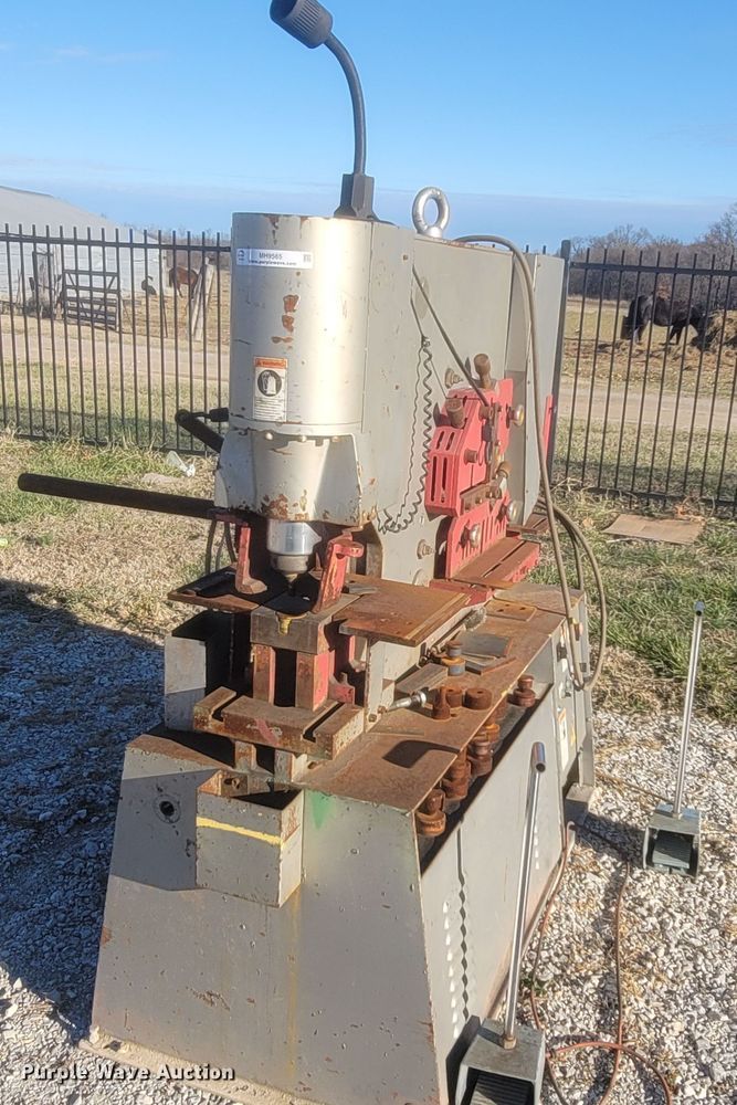 image for item MH9565 Armstrong IW77D  iron worker