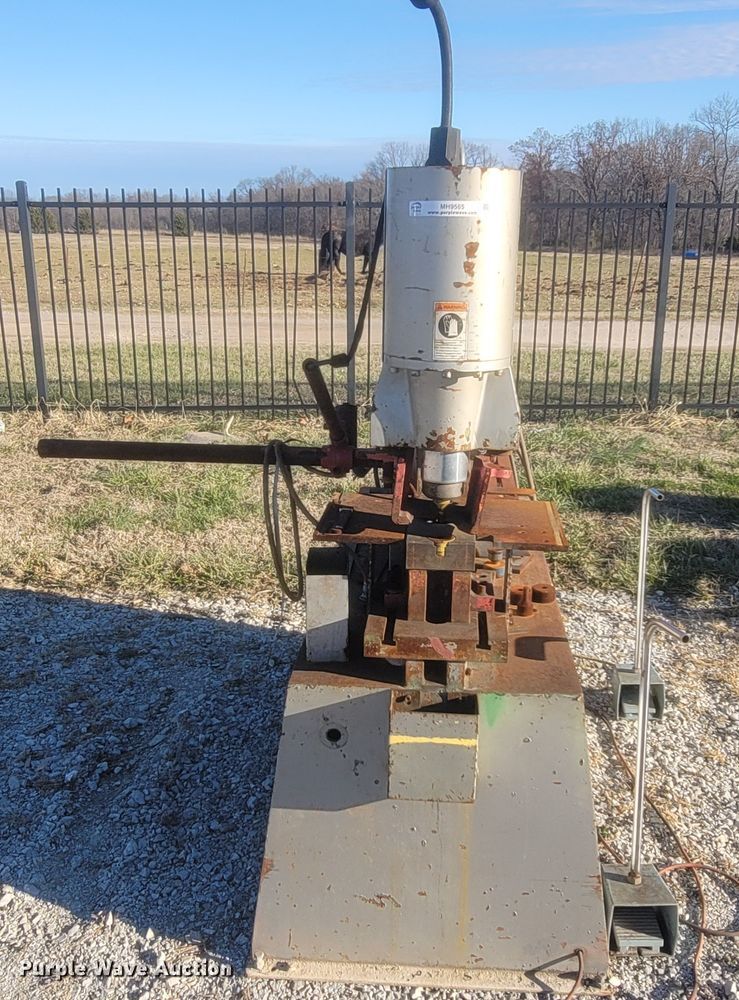 image for item MH9565 Armstrong IW77D  iron worker