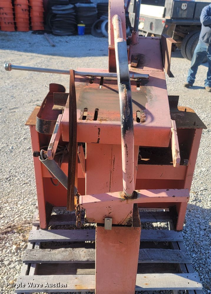 image for item MH9567 American T-1610  cut-off saw