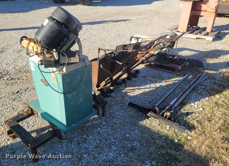 image for item MH9568 Tools