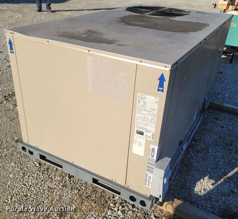 image for item MH9569 Lennox KCB024S4DN1P  AC unit