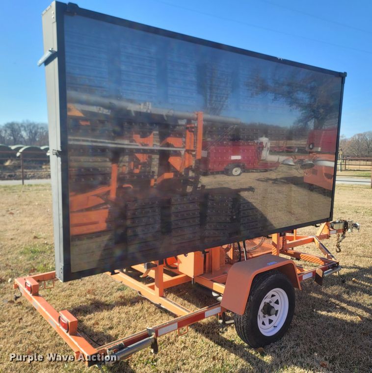 image for item MH9574 Wanco  message board trailer