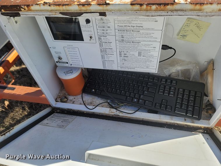 image for item MH9574 Wanco  message board trailer