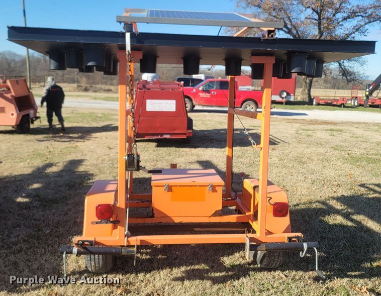 image for item MH9577 2012 K&K Systems  arrow board trailer