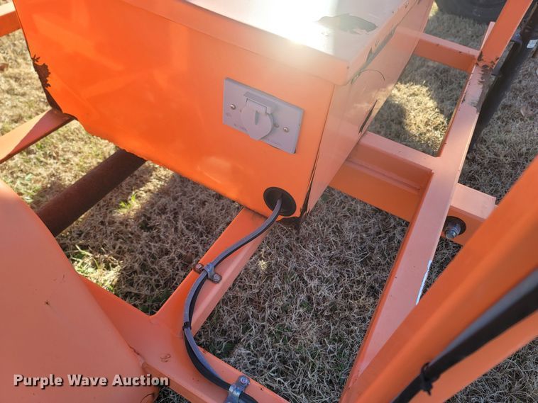 image for item MH9577 2012 K&K Systems  arrow board trailer