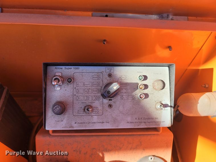 image for item MH9577 2012 K&K Systems  arrow board trailer