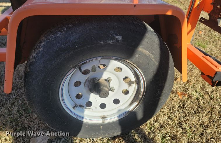 image for item MH9577 2012 K&K Systems  arrow board trailer