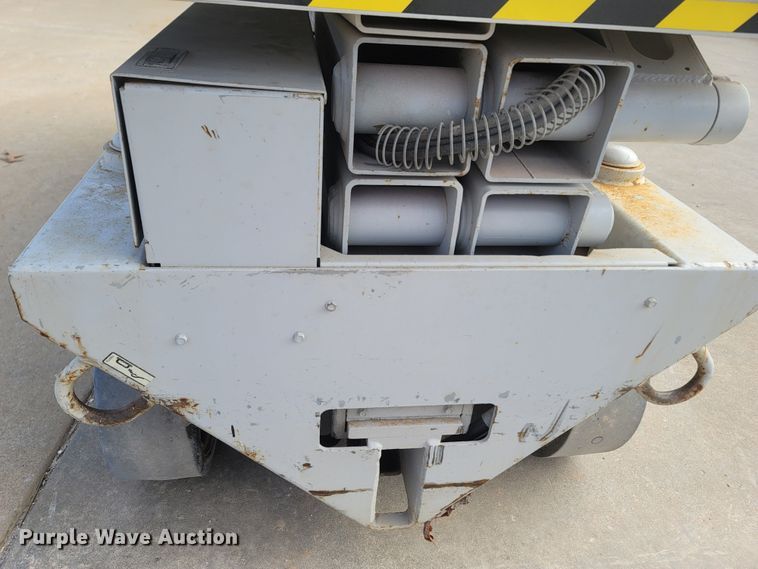 image for item MH9578 Mayville 2033  scissor lift