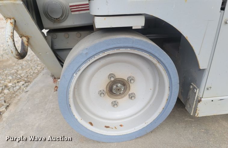 image for item MH9578 Mayville 2033  scissor lift