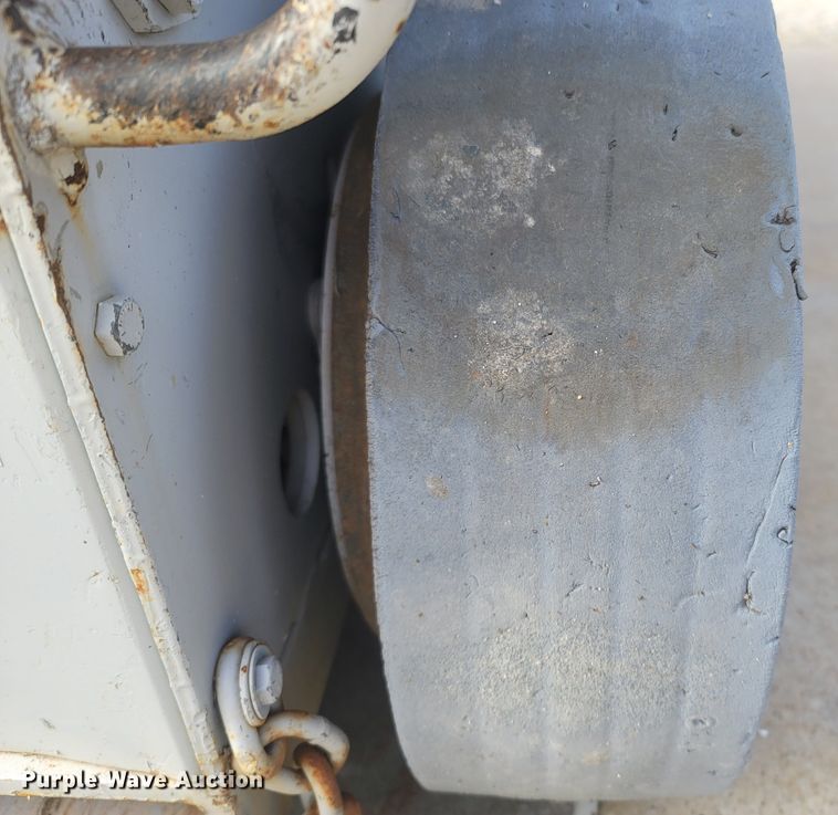 image for item MH9578 Mayville 2033  scissor lift