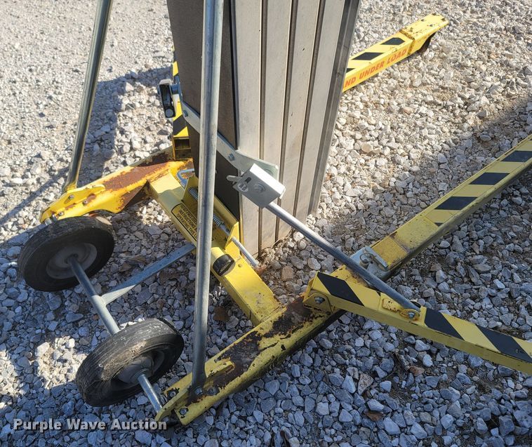 image for item MH9583 Sumner 2124  sheetrock jack